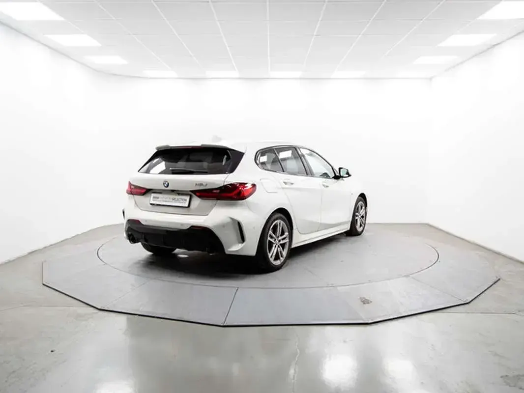 Usado BMW 118 150 CV (110 kW) 2022 Blanco Utilitario