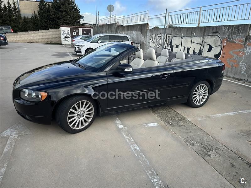 Usado Volvo C70 Summum 180 CV (132 kW) 2008 Negro Descapotable