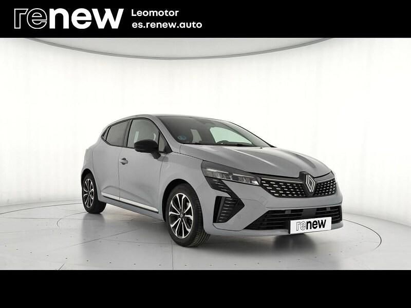 Usado Renault Clio V Techno 100 CV (73 kW) 2025 Gris Berlina