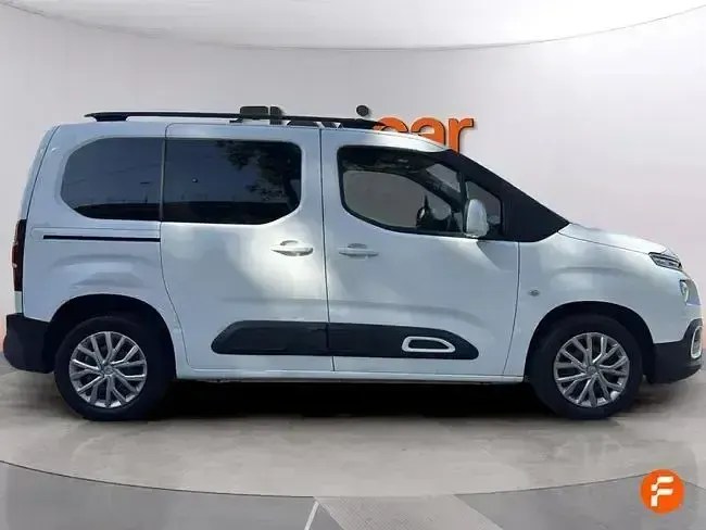 Usado Citroën Berlingo Feel 102 CV (75 kW) 2019 Blanco Monovolumen