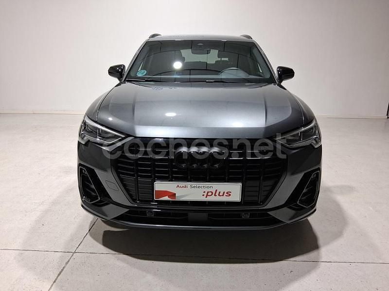 Usado Audi Q3 Ambiente 150 CV (110 kW) 2025 Gris / plata SUV