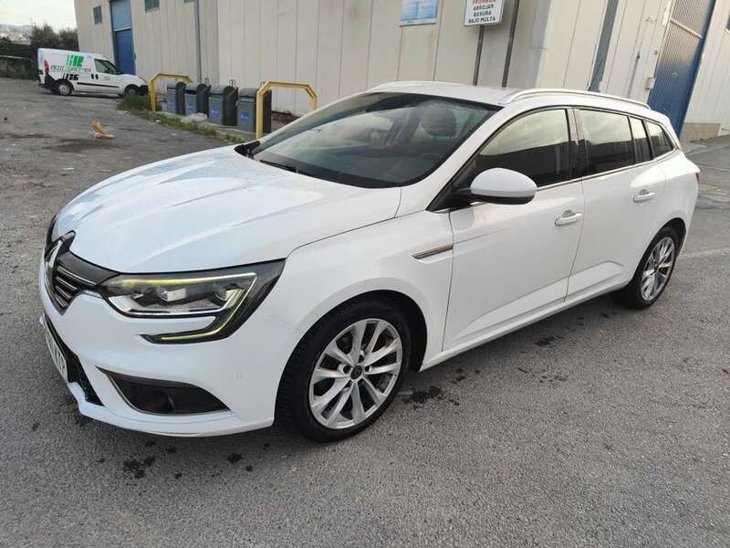 Blanco Usado 2019 Renault Mégane IV Zen Utilitario | 12.490 € (Precio justo) - Imagen 1/4