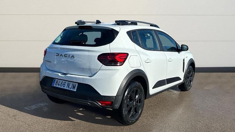 Usado Dacia Sandero Extreme 101 CV (74 kW) 2025 Blanco Berlina