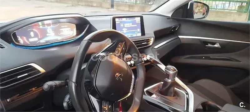 Usado Peugeot 3008 Active 130 CV (95 kW) 2017 Blanco SUV