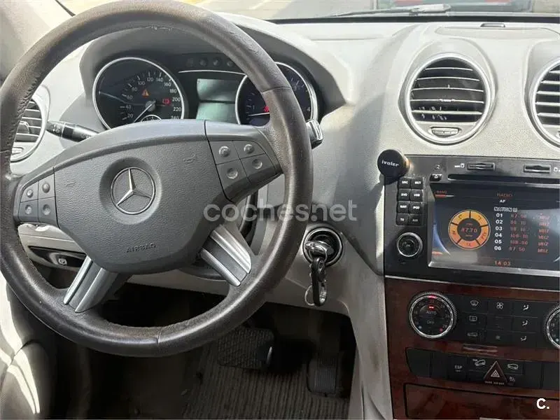 Usado Mercedes ML280 190 CV (139 kW) 2007 Azul SUV