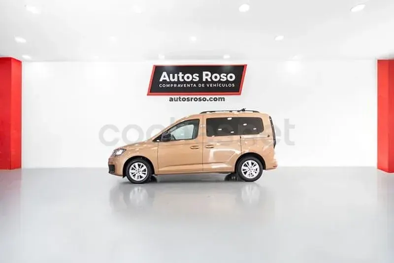 Usado VW Caddy 102 CV (75 kW) 2021 Marrón Monovolumen