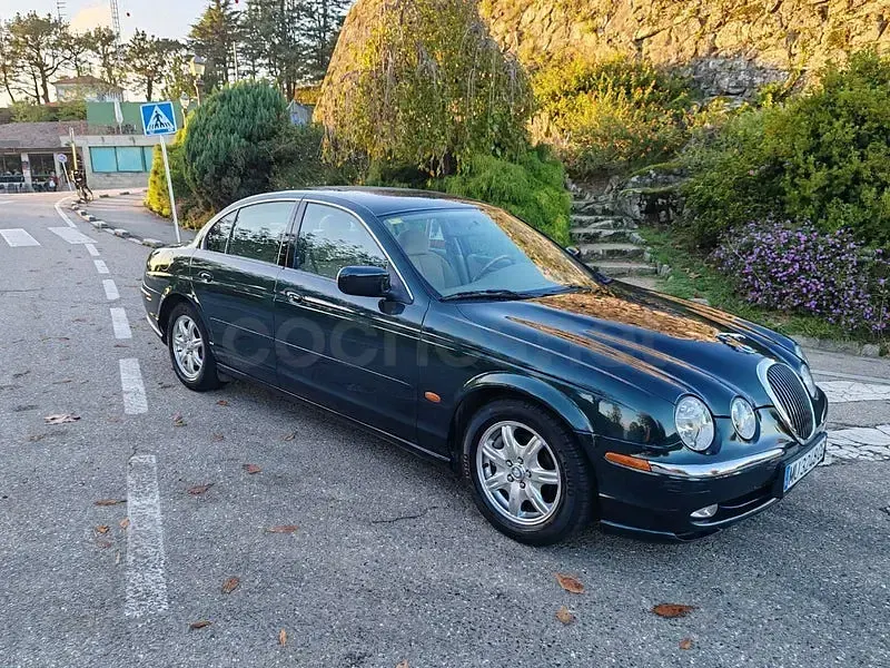 Usado Jaguar S-Type S 240 CV (176 kW) 2000 Verde Berlina