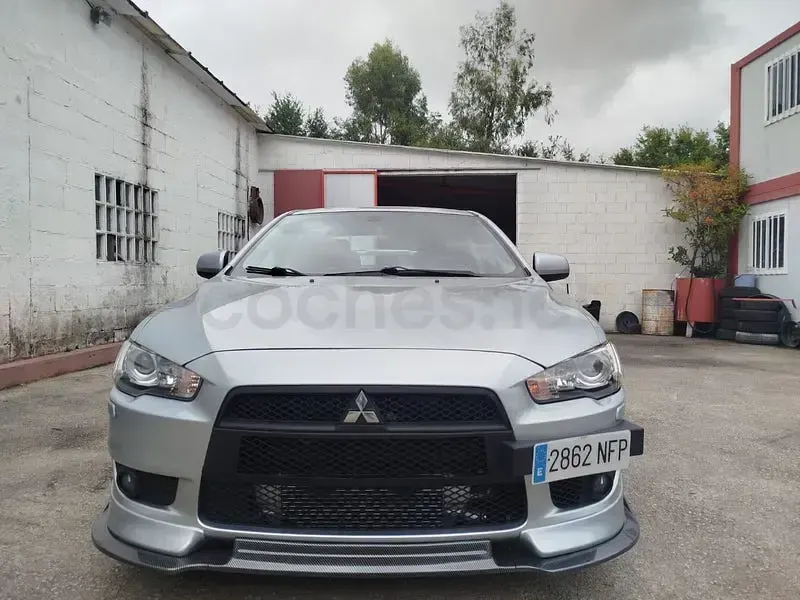Usado Mitsubishi Lancer Sportback Invite 140 CV (102 kW) 2008 Gris / plata Berlina
