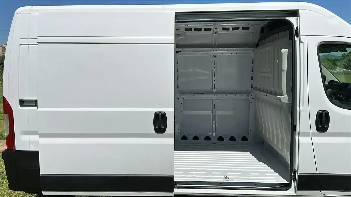 Używany Fiat Ducato 120 KM (88 kW) 2021 Biały Van