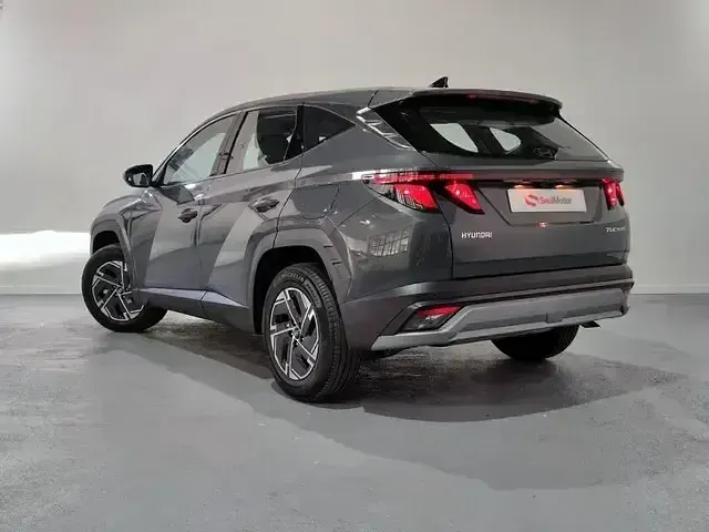 Nuevo Hyundai Tucson 150 CV (110 kW) 2026 Gris / plata SUV