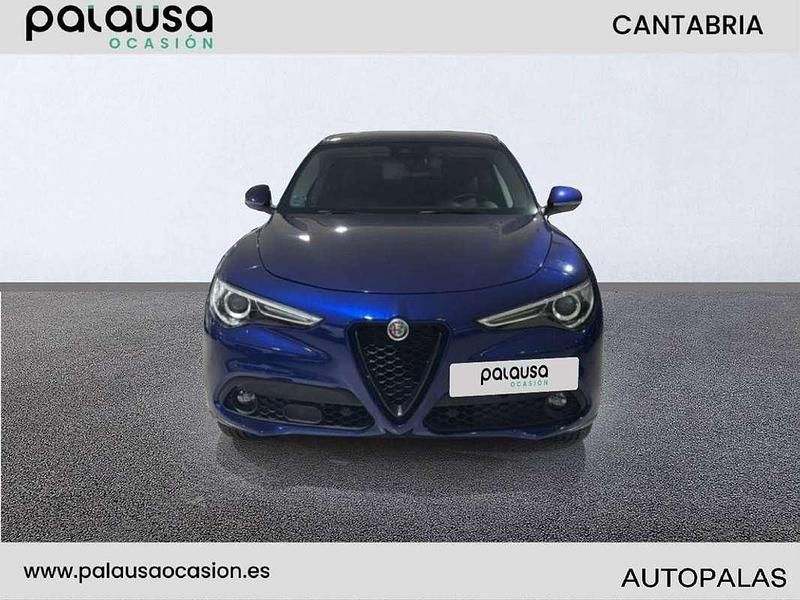 Usado Alfa Romeo Stelvio Sprint 192 CV (141 kW) 2021 Azul SUV