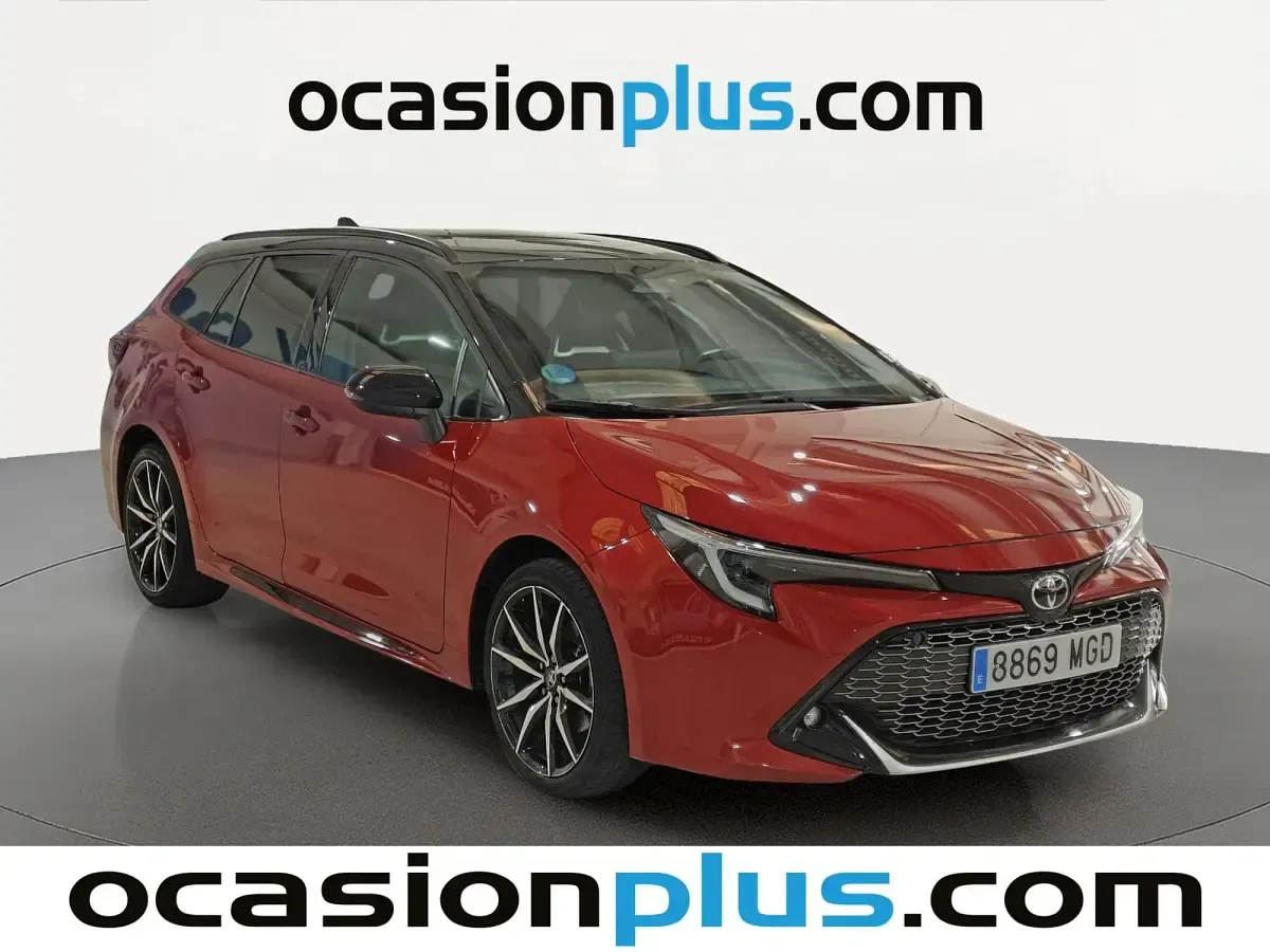 Usado Toyota Corolla Sport 196 CV (144 kW) 2023 Rojo Familiar