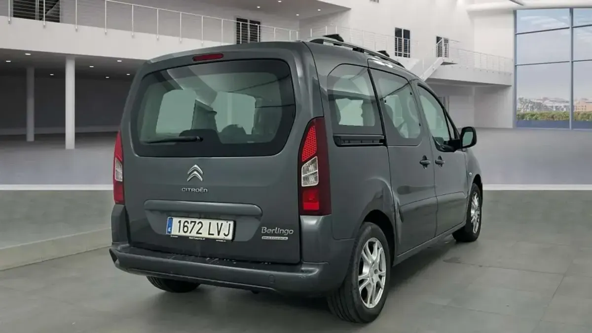 Usado Citroën Berlingo Seduction 114 CV (83 kW) 2015 Gris Monovolumen