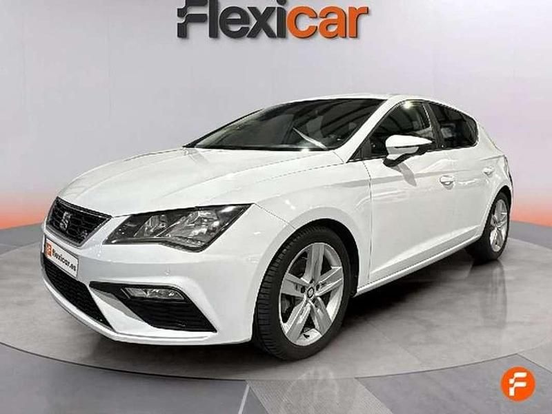 Begagnad Seat Leon FR 150 HK (110 kW) 2019 Vit Halvkombi