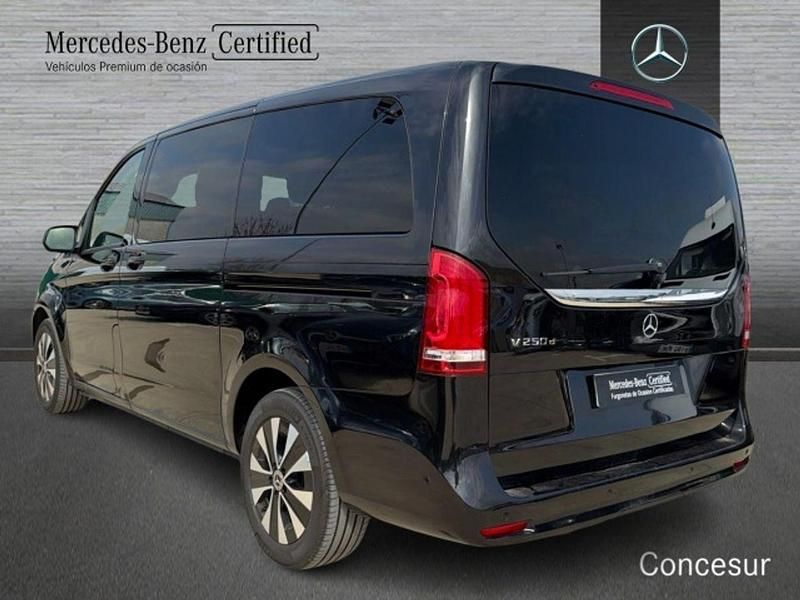 Usado Mercedes V250 190 CV (139 kW) 2023 Negro Monovolumen