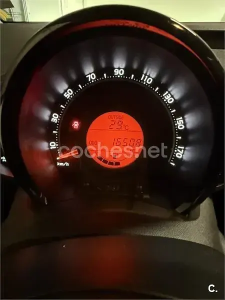 Usado Toyota Aygo x-style 72 CV (52 kW) 2020 Blanco Utilitario