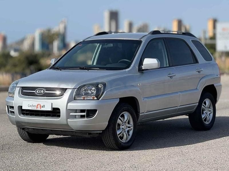 Usado Kia Sportage 140 CV (102 kW) 2008 Gris / plata SUV