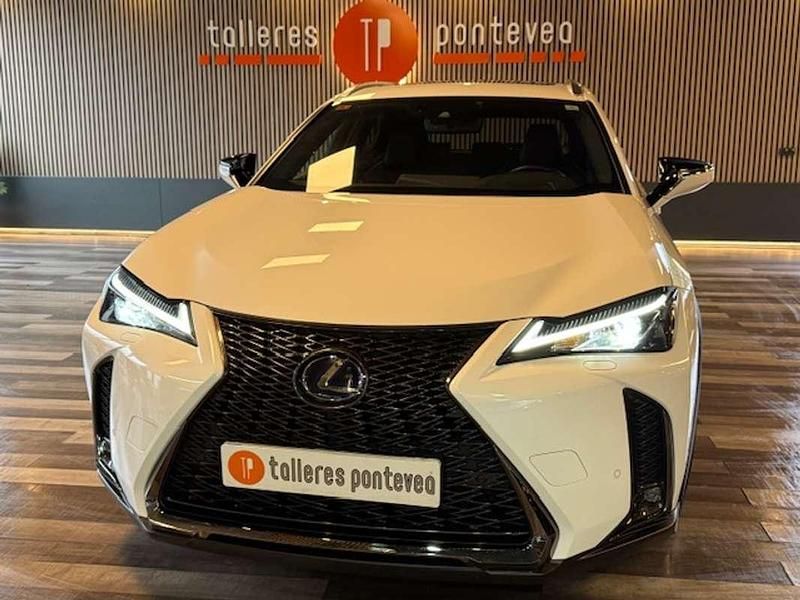 Usado Lexus UX 250h Sport Line 184 CV (135 kW) 2019 Blanco SUV