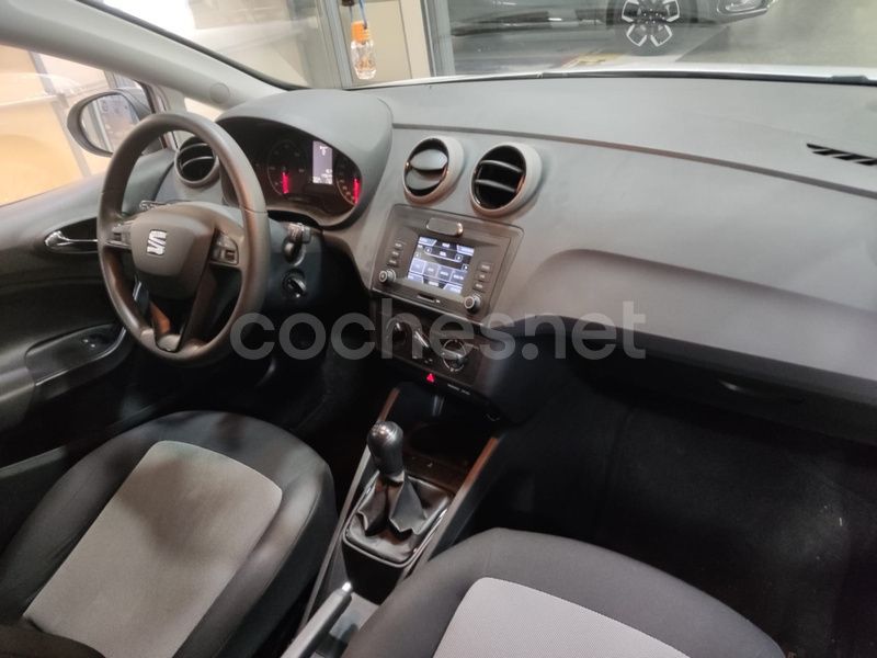 Usado Seat Ibiza Style 90 CV (66 kW) 2016 Blanco Berlina