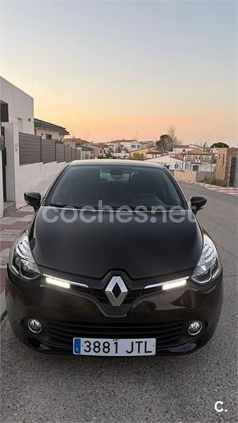 Usado Renault Clio IV Authentique 75 CV (55 kW) 2016 Negro Berlina