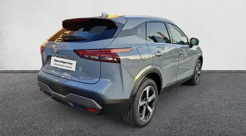 Usado Nissan Qashqai N-Connecta 140 CV (102 kW) 2023 Katana grey (metalizado) SUV