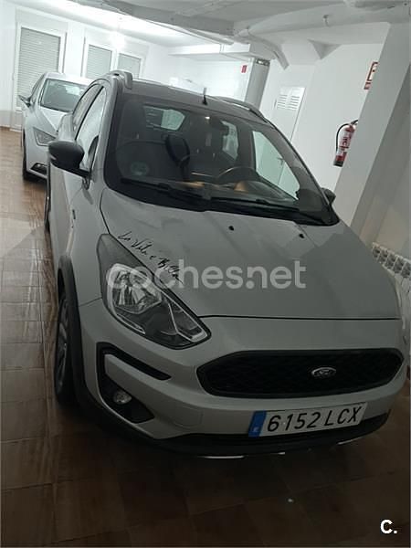 Gris / plata Usado 2019 Ford Ka Plus Active Utilitario | 9000 € (Precio justo) - Imagen 1/4