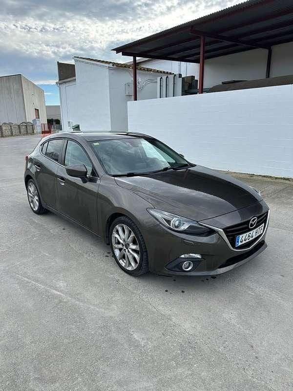 Usado Mazda 3 Luxury 120 CV (88 kW) 2013 Gris Utilitario