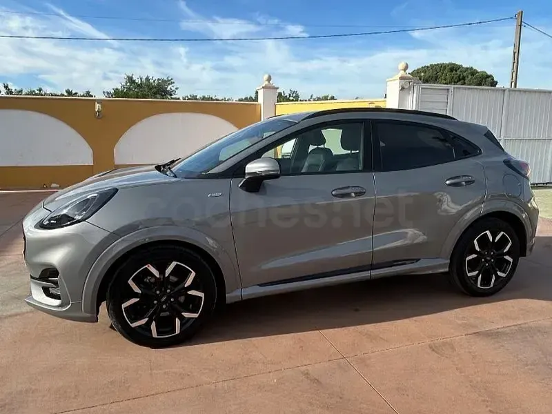 Usado Ford Puma ST-Line X 125 CV (91 kW) 2023 Gris / plata SUV