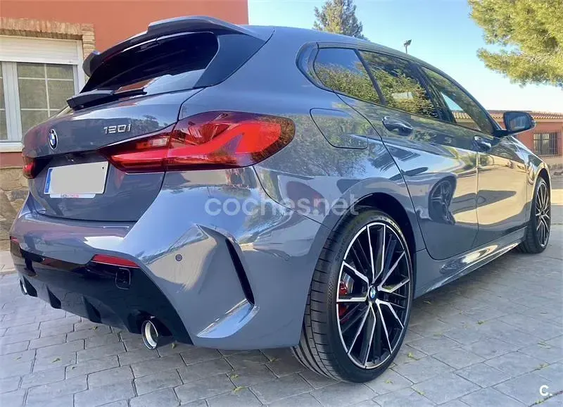 Usado BMW 120 178 CV (130 kW) 2023 Gris / plata Berlina