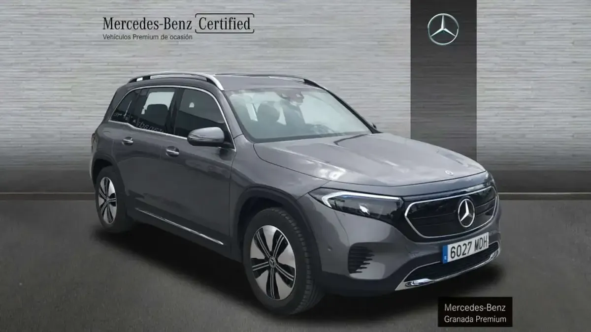 Usado Mercedes EQB250 139 kW (190 CV) 2023 Gris SUV