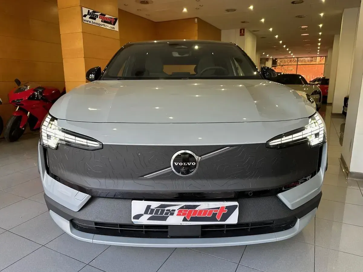 Nuevo Volvo EX30 Ultra 314 kW (428 CV) 2026 Gris SUV