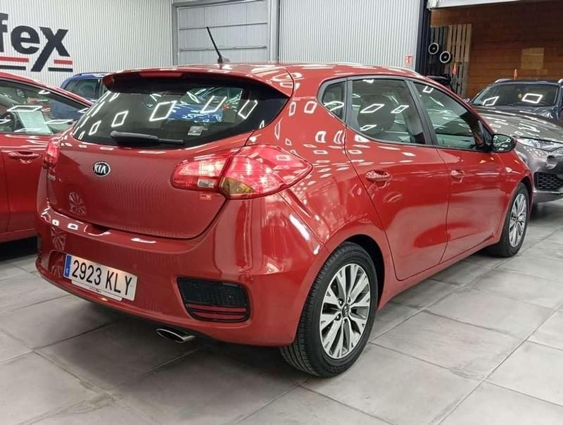 Brugt Kia Ceed 99 HK (72 kW) 2018 Rød Hatchback