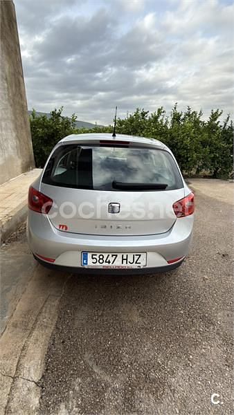 Gris / plata Usado 2012 Seat Ibiza ST Reference Familiar | 7500 € (Precio justo) - Imagen 1/4