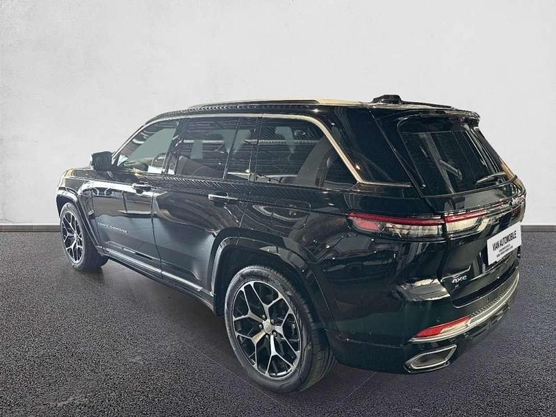 Käytetty Jeep Grand Cherokee Summit 381 HP (280 kW) 2024 Musta Katumaasturi
