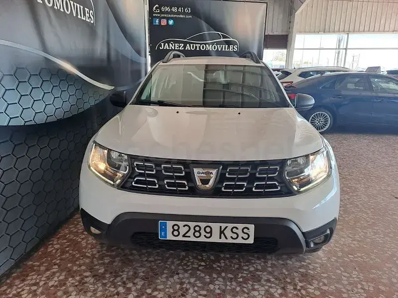 Usado Dacia Duster Comfort 115 CV (84 kW) 2019 Blanco SUV