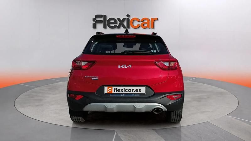 Usado Kia Stonic GT-Line 101 CV (74 kW) 2021 Rojo SUV