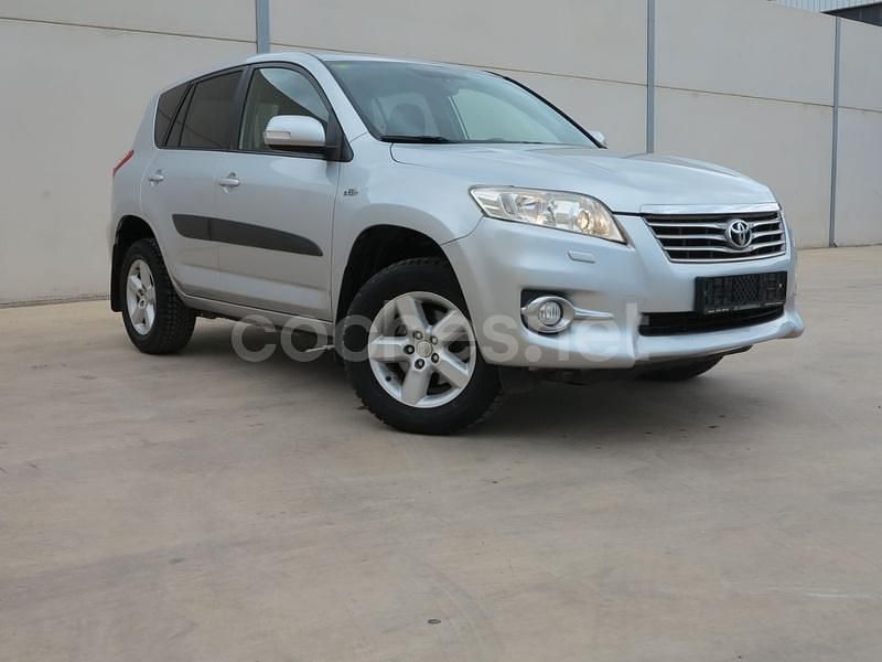 Usado Toyota RAV4 Executive 150 CV (110 kW) 2012 Gris / plata SUV