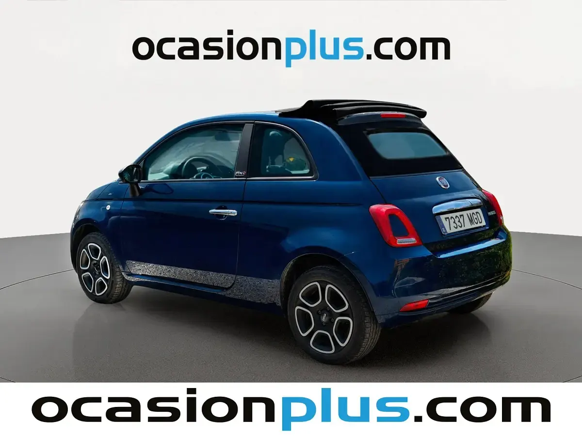 Usado Fiat 500C Club 71 CV (52 kW) 2023 Azul Descapotable