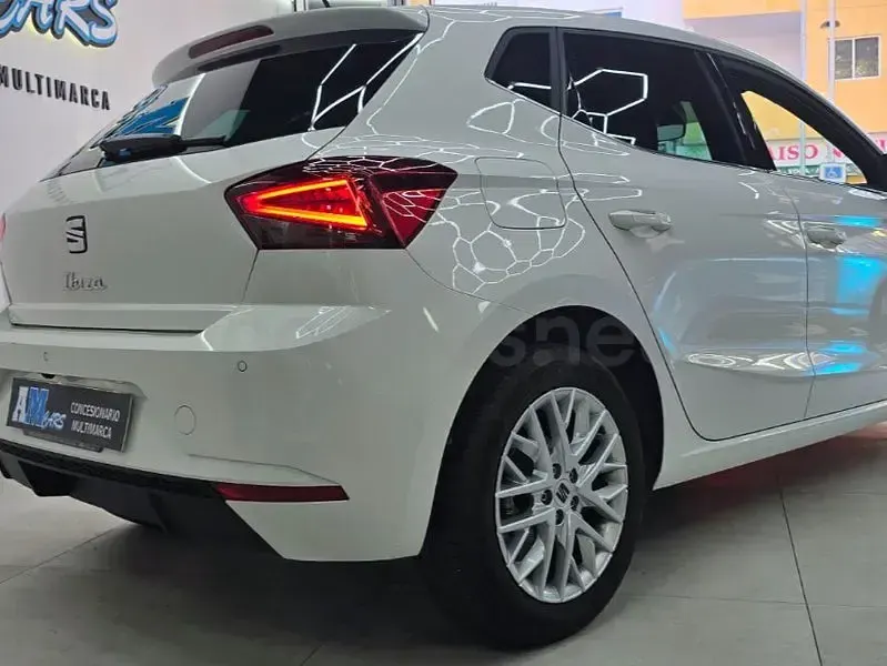 Usado Seat Ibiza 116 CV (85 kW) 2025 Blanco Utilitario