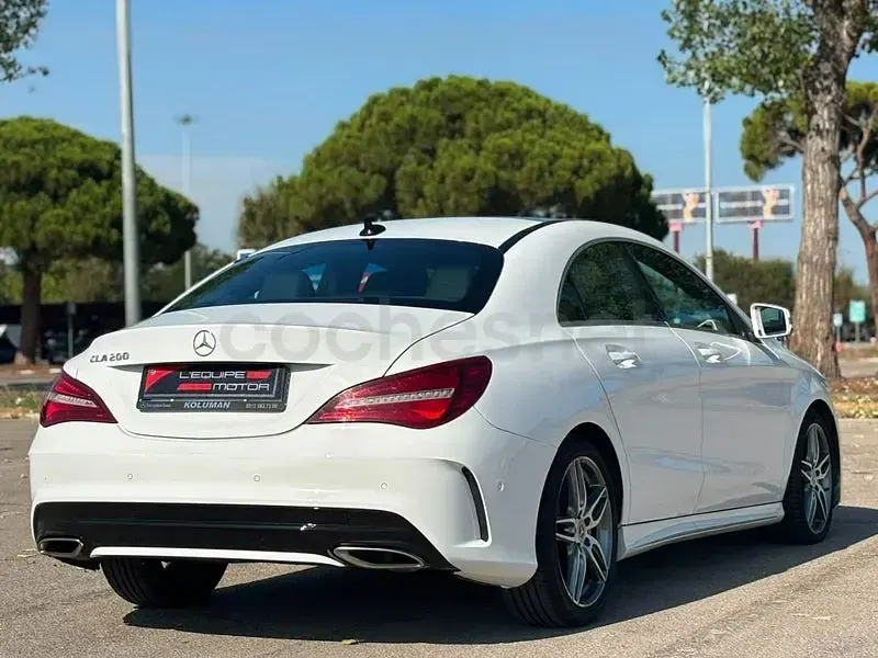 Usado Mercedes CLA200 163 CV (119 kW) 2019 Blanco Coupe