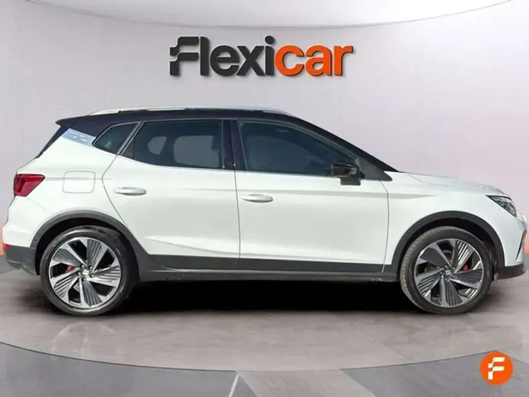 Occasion Seat Arona FR 90 ch (66 kW) 2024 Gris SUV