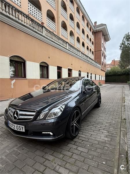 Usado Mercedes E350 Elegance 231 CV (169 kW) 2010 Gris / plata Coupe
