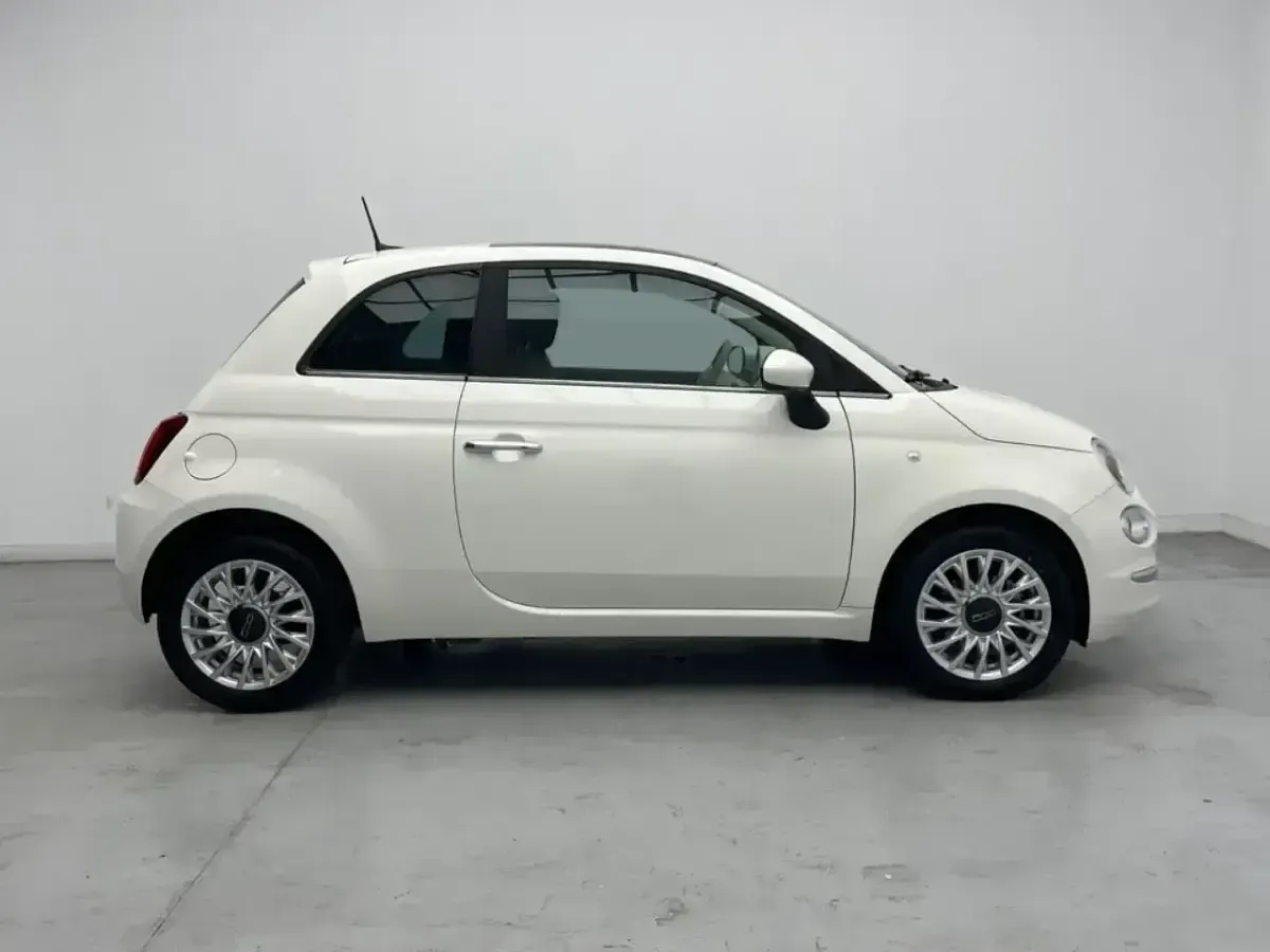 Usado Fiat 500 70 CV (51 kW) 2023 Blanco Berlina