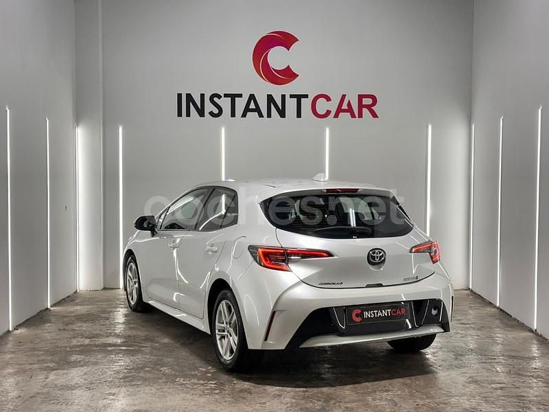 Usado Toyota Corolla Active 122 CV (89 kW) 2021 Blanco Familiar