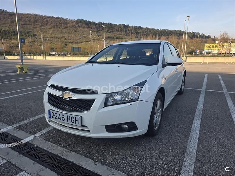 Usado Chevrolet Cruze LT 124 CV (91 kW) 2011 Blanco Berlina