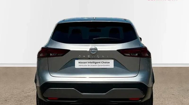 Usado Nissan Qashqai N-Connecta 158 CV (116 kW) 2023 Plata diamante negro SUV