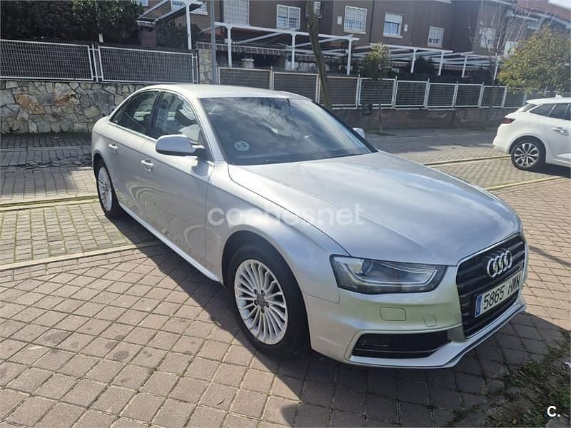 Usado Audi A4 S-Line 150 CV (110 kW) 2014 Gris / plata Berlina