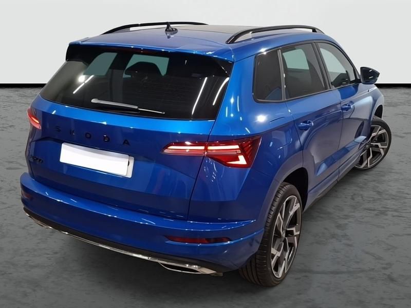Usado Skoda Karoq SportLine 150 CV (110 kW) 2025 Azul race metalizado SUV