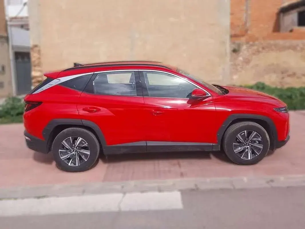 Usado Hyundai Tucson 150 CV (110 kW) 2023 Rojo SUV