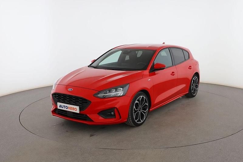 Rojo Usado 2020 Ford Focus ST-Line Utilitario | 16.799 € (Un poco caro) - Imagen 1/3